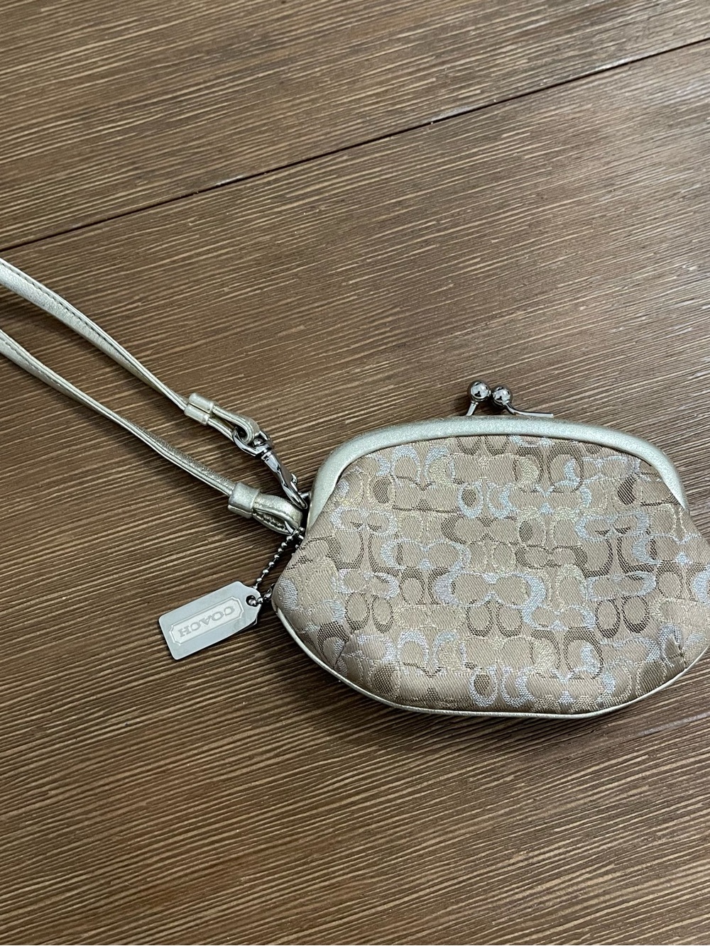 Coach Kisslock Wristlet